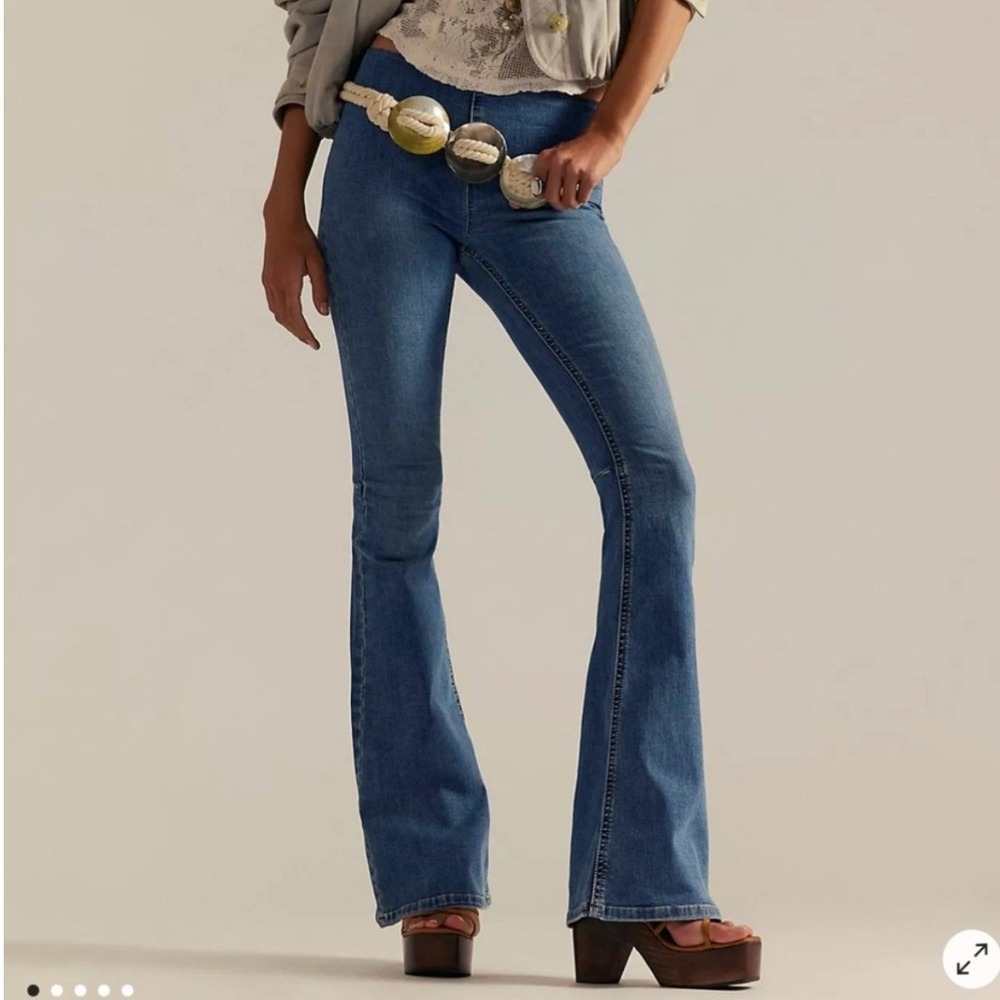 We The Free Free People Penny Pull On Flare Blue Jeans Size 24